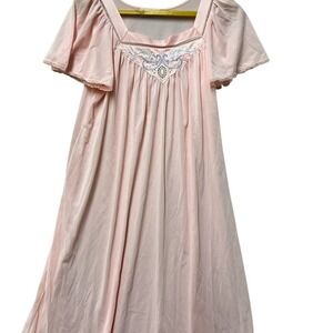 Vintage Pink Vanity Fair Nightgown Embroidered Women's Small Nylon Made In USA